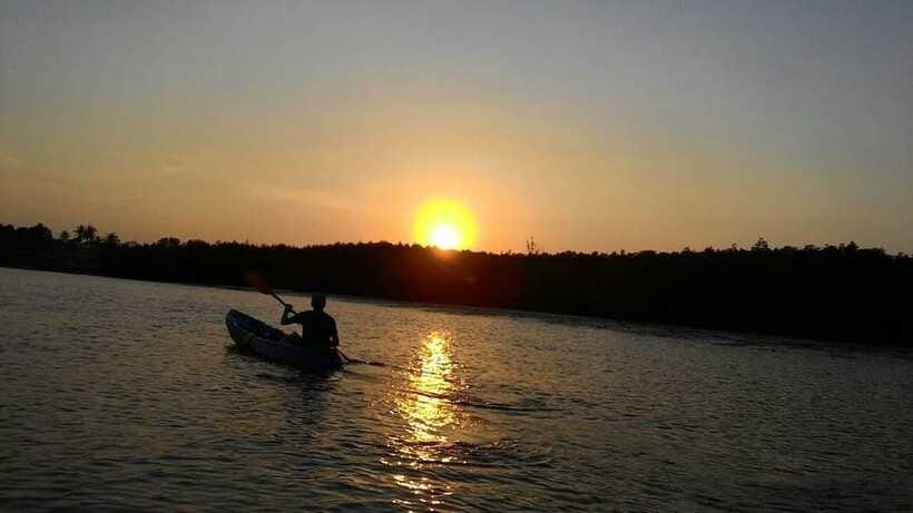 Krabi: Ao Thalane Sunset Kayak adventure (group of 10 max) - Who should book this and who should skip it