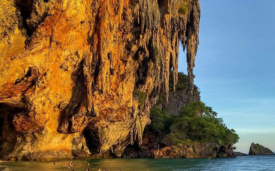 Krabi: Bioluminescent Plankton, Snorkeling & Sunset Tour - Snorkeling time: how to get the best water moments