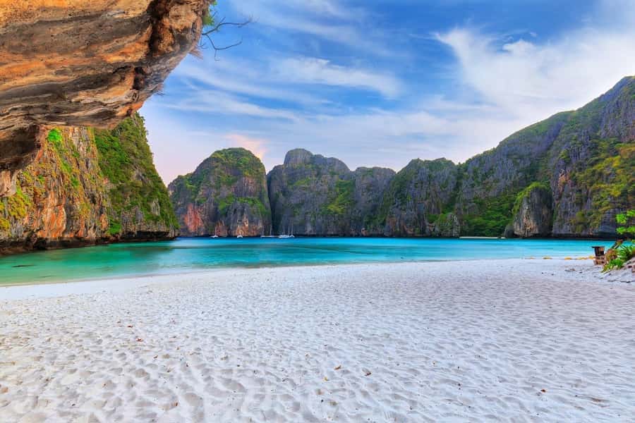 Krabi: Early Bird Phi Phi, Maya & 4 Islands Speedboat Tour - From Krabi pickup to Nopparat Thara Pier: a fast start you can plan around