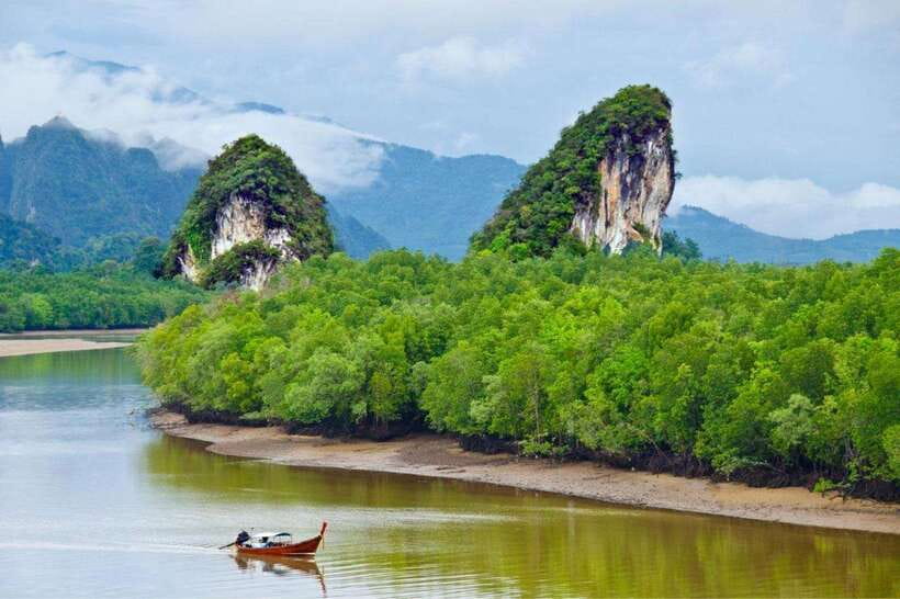 Krabi: Emerald Pool, Hot Springs & Krabi Town Day Tour - Saline Hot Springs Waterfall at Khlong Thom: A Warm-Mineral Reset