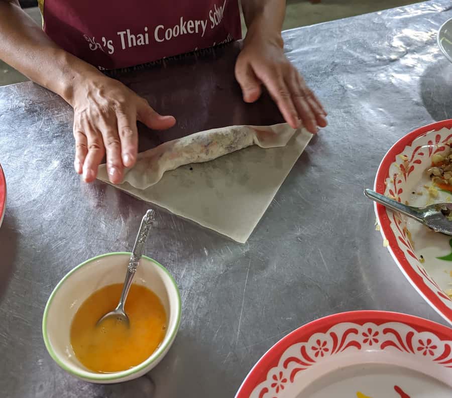 Krabi: Evening Thai Cooking Class at Ya's Cookery - What to bring so you enjoy it instead of fighting it