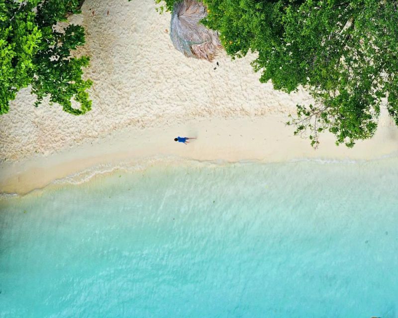 Krabi Hong Island Day Trip by Speed boat or Longtail Boat - Entering Hong Island’s natural “room” of cliffs and lagoon