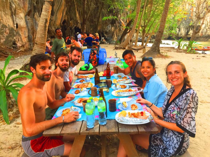 Krabi: Hong Island Sunset and BBQ Dinner Tour - Night snorkeling for glowing plankton: how to improve what you see