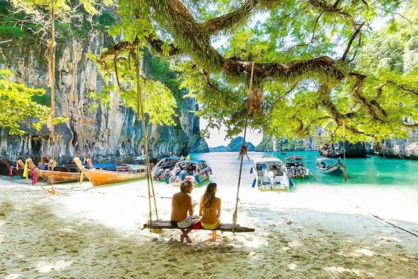 Krabi: Hong Island with Kayaking by speedboat - Hong Island kayaking: calm water, plus a reality check