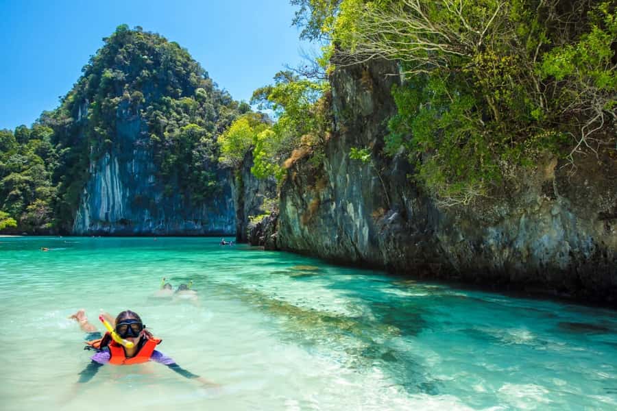 Krabi: Hong Islands Early Bird Tour with Breakfast - Sandbar Magic Between Pak Bia and Rai Island
