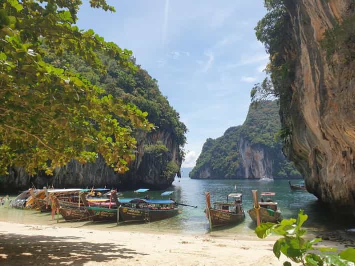 Krabi: Hong Islands - Join tour by Longtail boat - Group Energy and the Best Time to Take It Easy