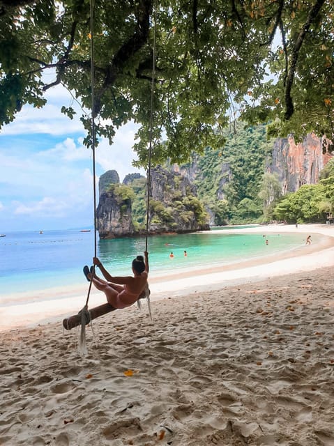 Krabi: Hong Islands - Join tour by Longtail boat - Hong Lagoon: The Cliff-Walled Amphitheater Inside the Rock