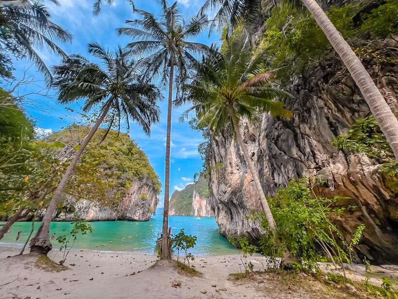 Krabi: Hong Islands Private Boat Trip & Snorkeling - Key points before you go