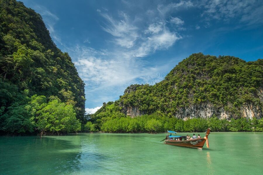 Krabi: Hong Islands Snorkeling with Lunch by Longtail Boat - Koh Lahding (Paradise Island) for a softer beach break