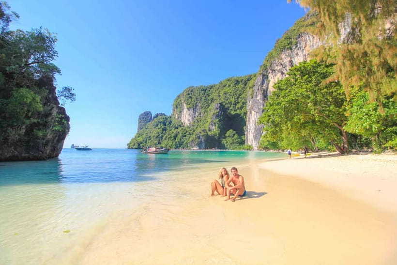 Krabi: Hong Islands Sunset, Bioluminescent Plankton and BBQ - Ko Lao Lading photo stop and swim: your first taste of the islands