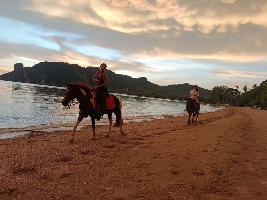 Krabi Horse Riding on the Beach and atv Extreme - Getting from Ao Nang: tuk tuk time and what it sets up