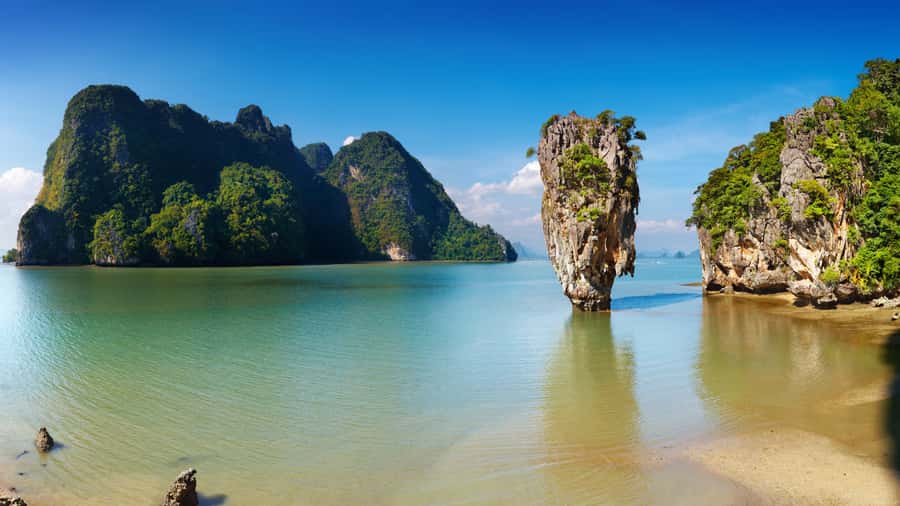 Krabi: James Bond, Khao Phing Kan, and Hong Island Boat Tour - Koh Panyi fisherman village: where the day slows for food and people-watching