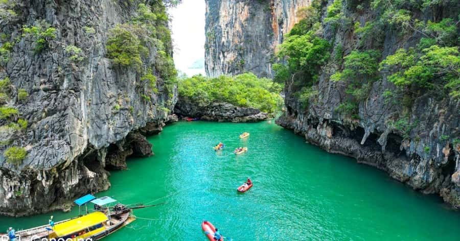 Krabi: James Bond Sightseeing Boat Tour with Buffet Lunch - James Bond Island: the movie set in real life (and your best photo window)