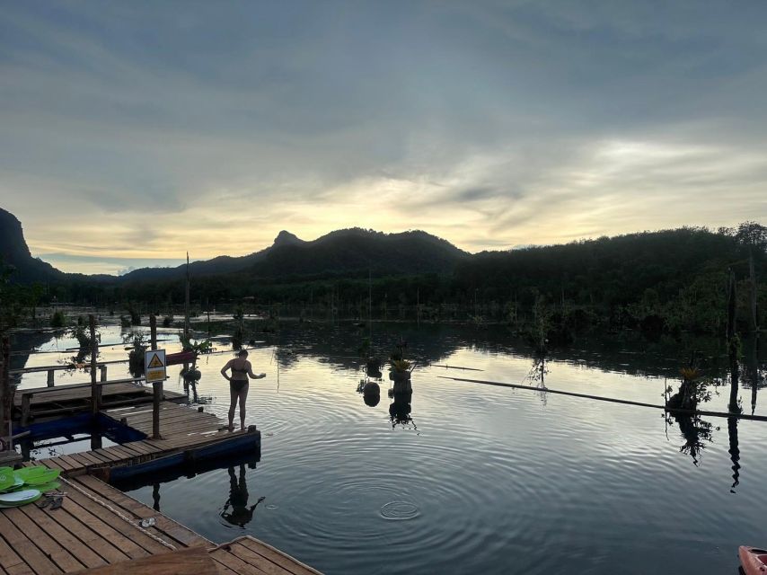 Krabi: Klong Root Kayaking Viewpoint,Fish Feeding and more - Kayaking through swamp forest: why this part is worth it