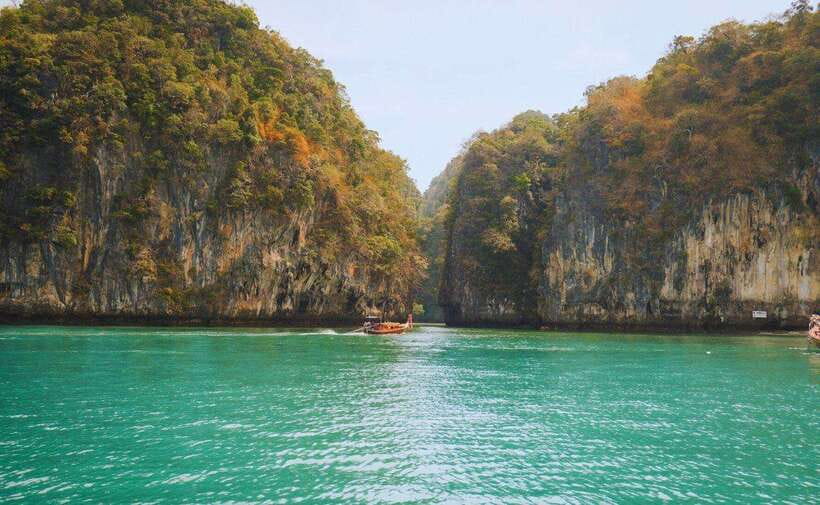 Krabi: Koh Hong Small Group Tour by Luxury Longtail Boat - The luxury longtail boat: comfort, photos, and onboard basics that matter