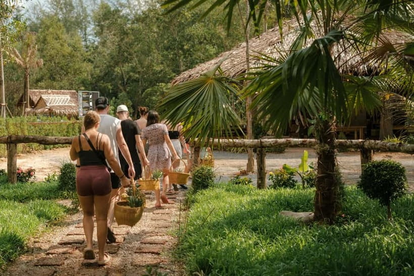 Krabi: Love Elephant Sanctuary Tour - Snack and water break: getting your energy back without slowing down