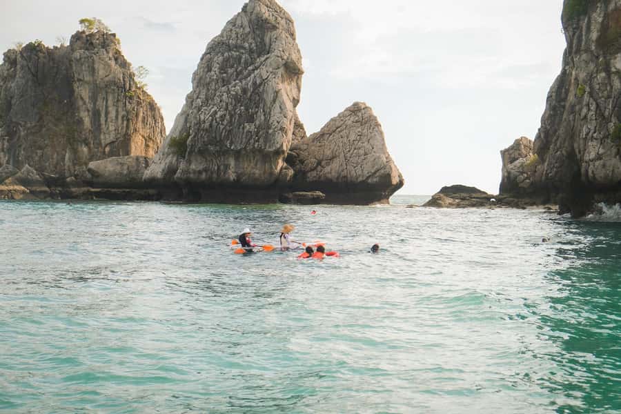 Krabi: Luxury Sunset Cruise to 4 Islands by Power Catamaran - Sunset Over the Andaman Sea: Sundeck Views With Thai Snacks