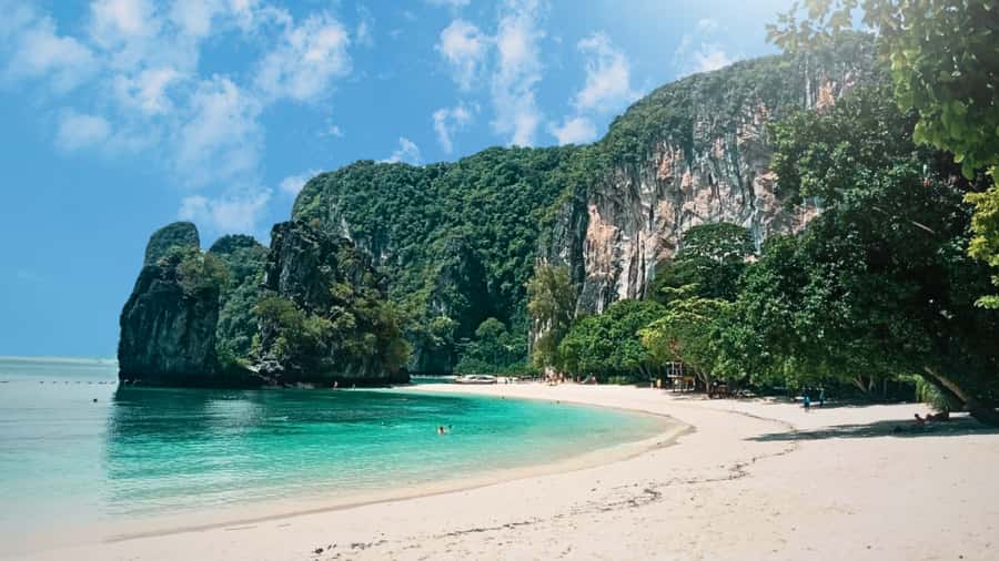 Krabi: Luxury Sunset Cruise to Hong Island Private Tour - Price and value: what $273 per group up to 2 really buys