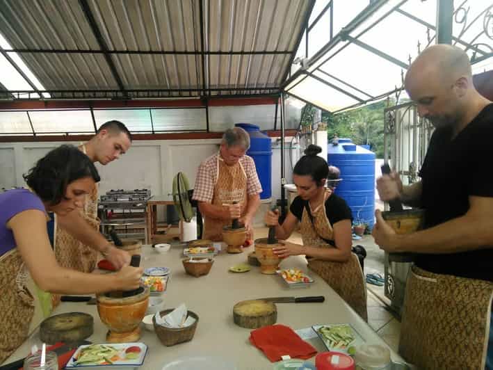 Krabi: Morning or Afternoon Culinary Adventure at Smart Cook - Welcome Refreshments, Then a Proper Flavor Starter