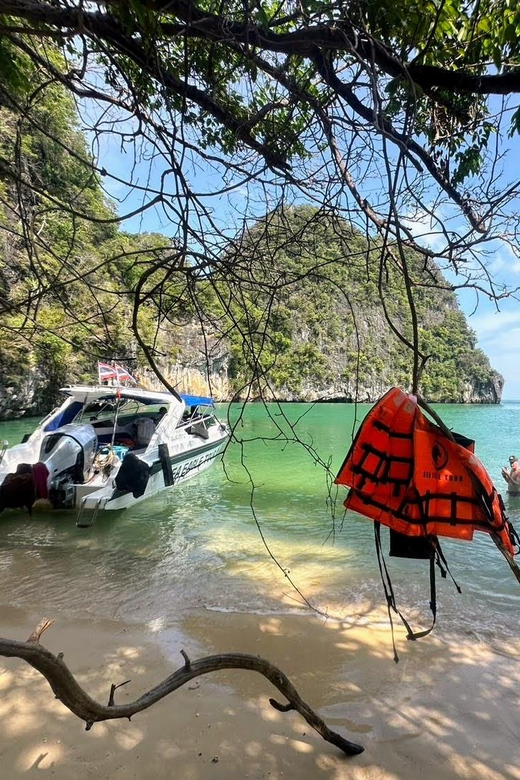 Krabi: Phang Nga Bay Blitz to James Bond Island with Lunch - Panak Island and the Ice Cream Cave: short, fun, photo-friendly