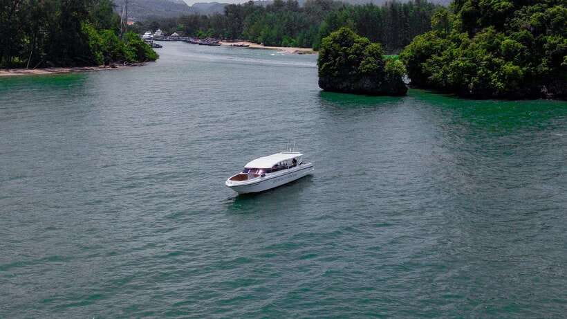 Krabi: Phi Phi and 4 Islands with Snorkeling by Speed Boat - Transportation, insurance, and safety: what’s covered (and what isn’t)
