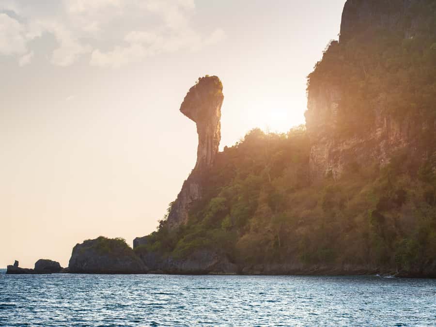 Krabi: Private 4 Islands Longtail Boat Tour With Cave Visit - Ko Poda and Tangming: Beach Views That Actually Feel Like Vacation