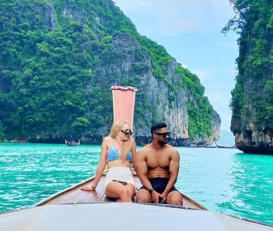 Krabi: Private Hong Island Snorkeling Tour w/ Long-Tail Boat - Hong Lagoon Photo Stop: The Between-Places Moment You’ll Actually Remember