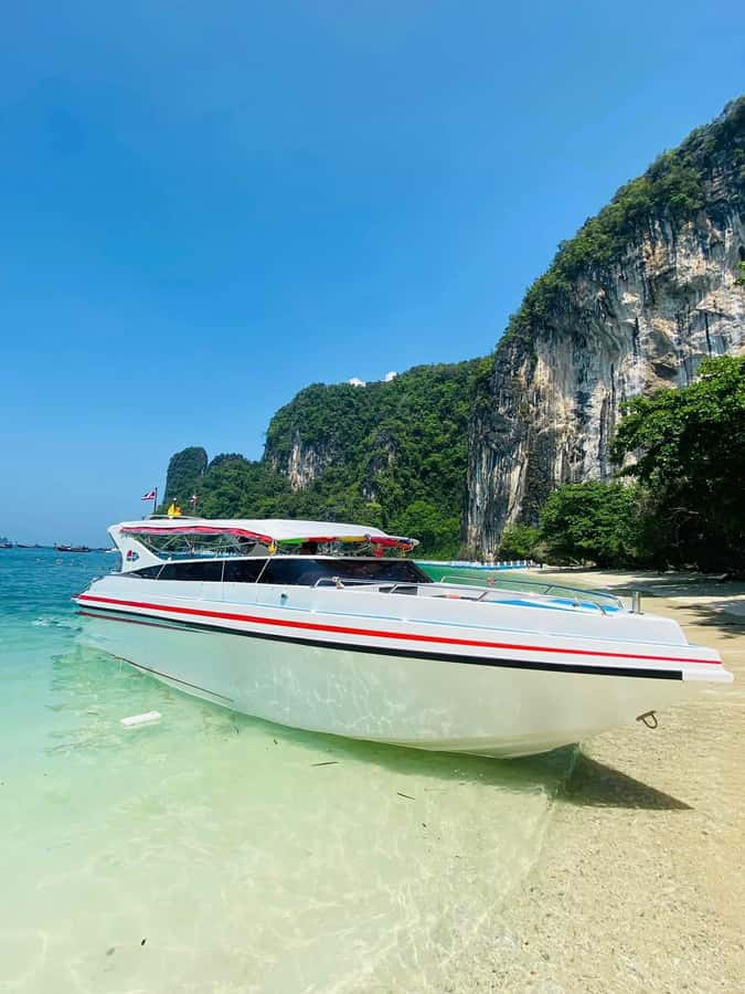 Krabi: Private Luxury Speedboat with picnic beach (4 island) - Private luxury speedboat: what you actually feel during the ride
