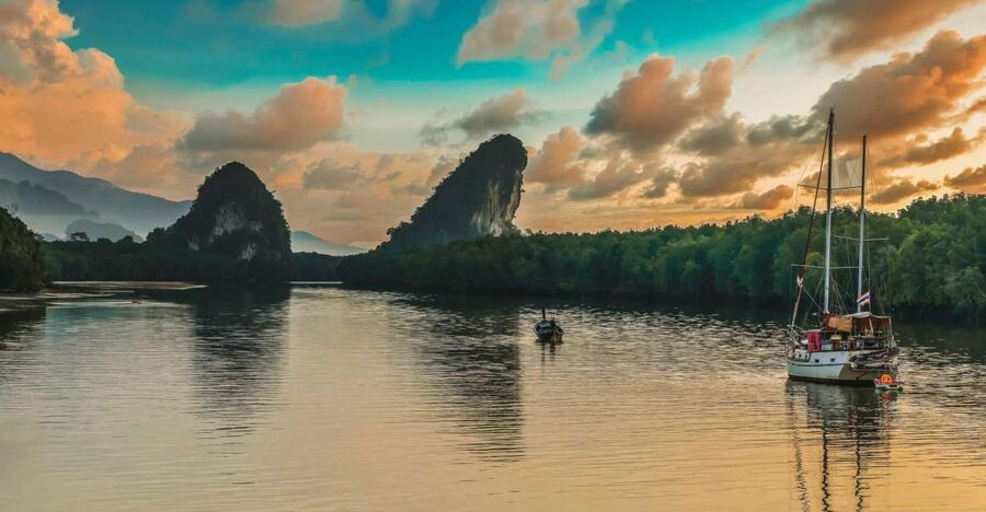 Krabi: Private Sunset Boat Trip and Night Market Tour - After sunset: what the night market stop is actually like