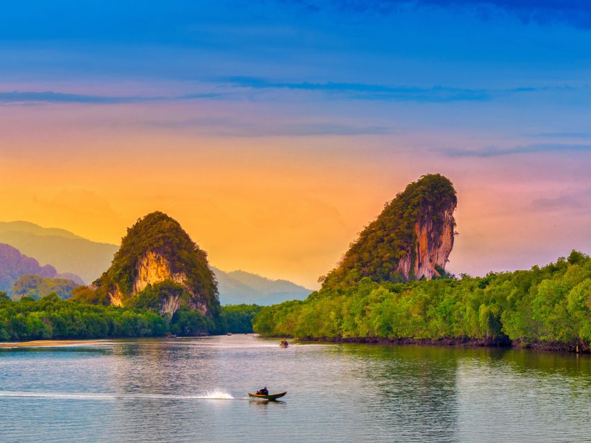 Krabi: Private Sunset Boat Trip and Night Market Tour - The long-tail boat to Khao Khanap Nam Cave at sunset time