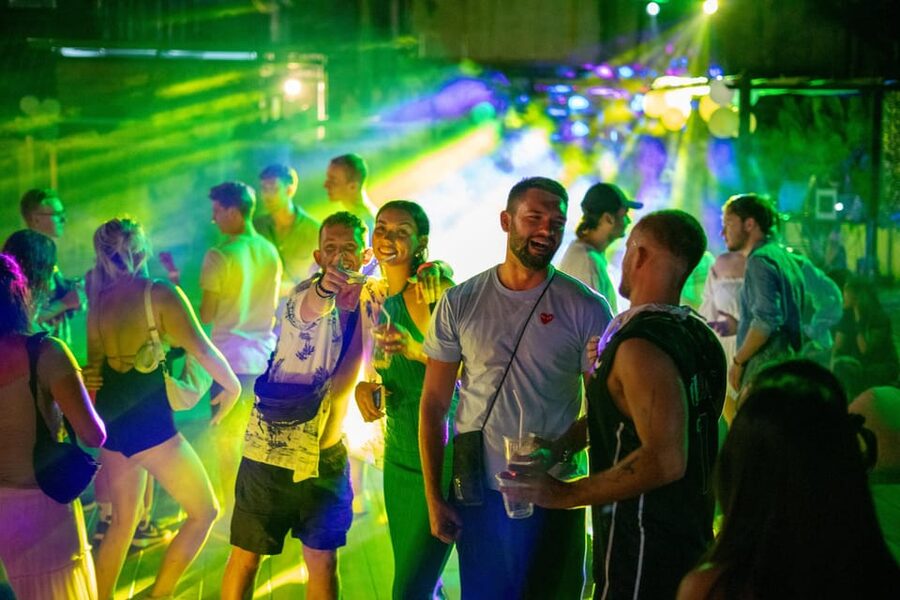 Krabi Pub Crawl - Join Nomads For The Best Night in Ao Nang! - Key Things You’ll Notice Right Away