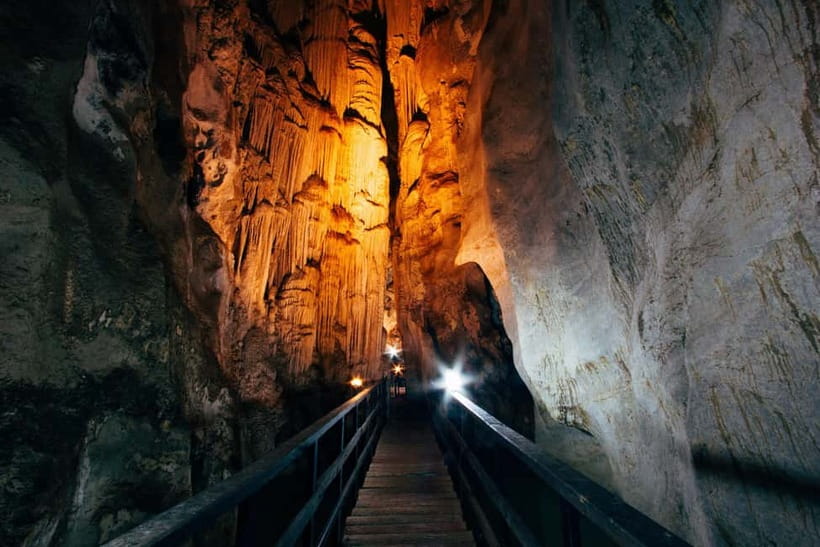 Krabi: Railay Beach & Caves + Jurassic World : Rebirth Sites - Bat Cave viewpoint hike: the part that makes the photos feel earned