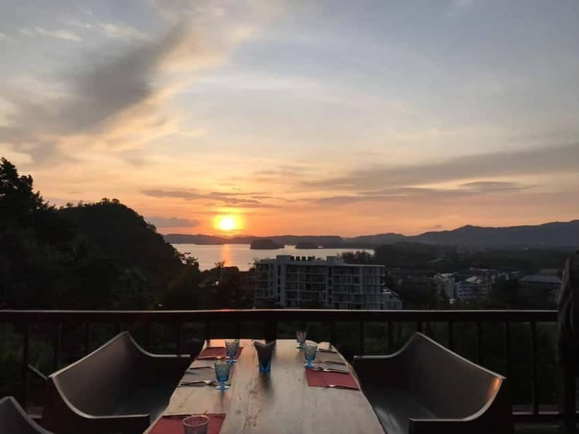 Krabi: Romantic Set-Menu Candlelight Dinner - Who this candlelight dinner suits best
