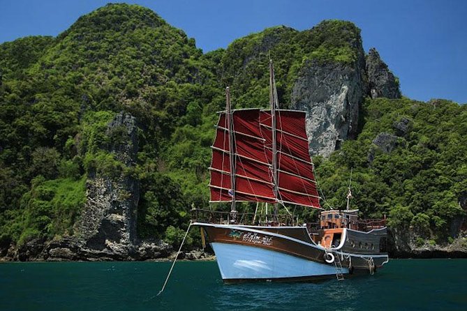 Krabi Romantic Sunset Cruise with BBQ Seafood Dinner by Krabi Sea Cruise - Why This Feels Romantic (Without Being Too Fussy)