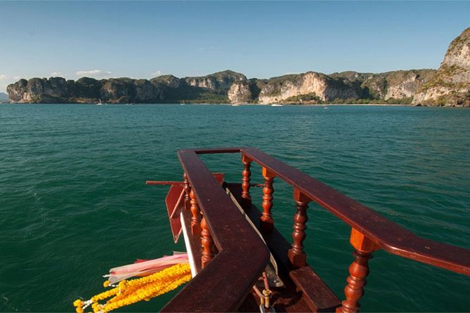 Krabi Romantic Sunset Cruise with BBQ Seafood Dinner by Krabi Sea Cruise - Railay Beach Dinner on Board: BBQ Seafood and Thai Food While You Cruise