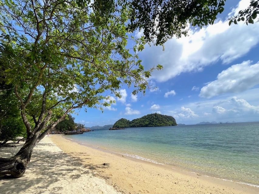 Krabi's Hong Island Speed Boat Blast with 360° Viewpoint - Snorkeling gear included, plus real-world water tips