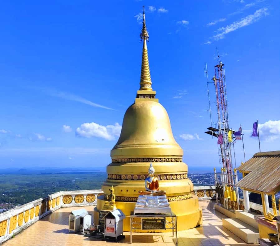Krabi: Tiger Cave, Hot Springs & Emerald Pool Private Tour - Private Van Logistics in Krabi: Hotel Pickup, Comfortable Timing, Real Pacing