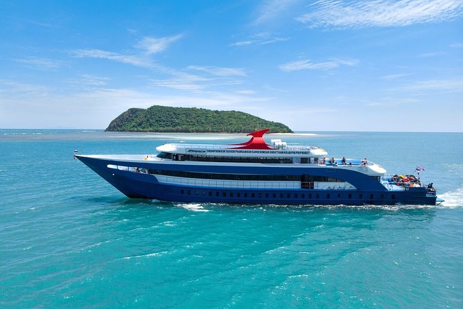 Krabi To Koh Tao(Tao Island) by Bus and Ferry - On the road: the bus leg you can actually tolerate