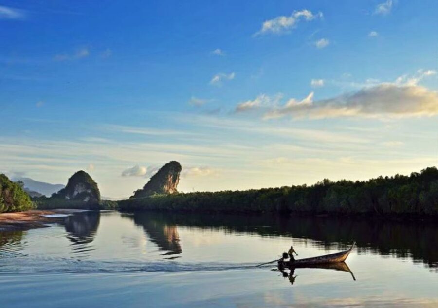 Krabi: Twin Mountains & Koh Klang Local Community Tour - Who should book—and who should skip this style of day
