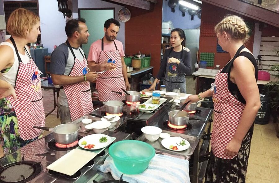 Krabi: Unveiling Thai Flavors by Night at Smart Cook School - Ao Nang and Ao Nammao pickup: how the 3-hour flow feels