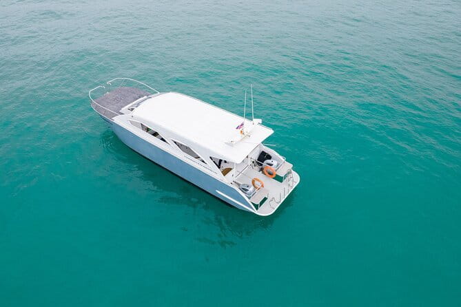 Phi Phi & Bamboo Islands Escape by Luxury Catamaran - Phi Phi Don (Ton Sai Bay): lunch at a beach pier and real downtime