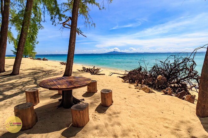 Phi Phi One Day Tour by Speed Boat from Ao Nang, Krabi - Boat comfort, snacks, and the group-size reality check