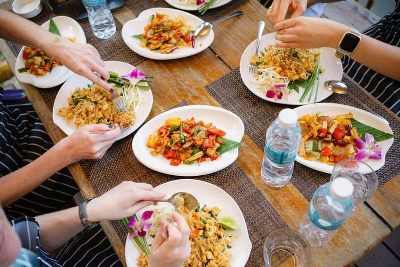 Railay: Hands-On Thai Cooking Class at Railay Beach - The Chef Factor: Stories, Humor, and Clear Guidance
