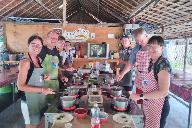 Smart Cook Thai Cookery School in Aonang, Krabi - Curry Paste From Scratch: The Mortar-and-Pestle Moment