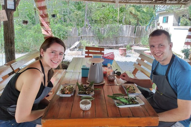 Smart Cook Thai Cookery School in Aonang, Krabi - The Meal Flow: You Cook, You Eat, You Learn Faster
