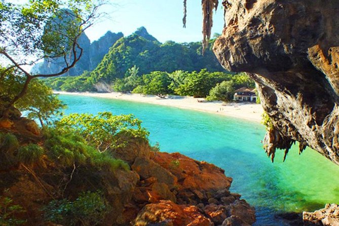 Snorkeling 4 Islands Tour by Speedboat From Krabi - Koh Poda lunch break: food, shade, and time to reset