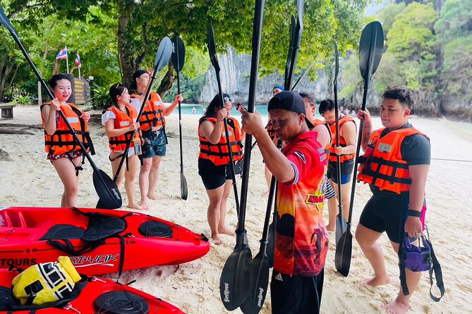 Snorkeling and Kayaking Tour at Hong Islands From Krabi - Daeng Island snorkeling: what you’re actually there for