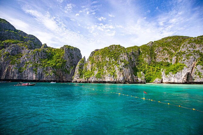 Snorkeling to Phi Phi Islands by Speedboat from Koh Lanta - Monkey Beach: fast stop, slower moments (and monkey etiquette)