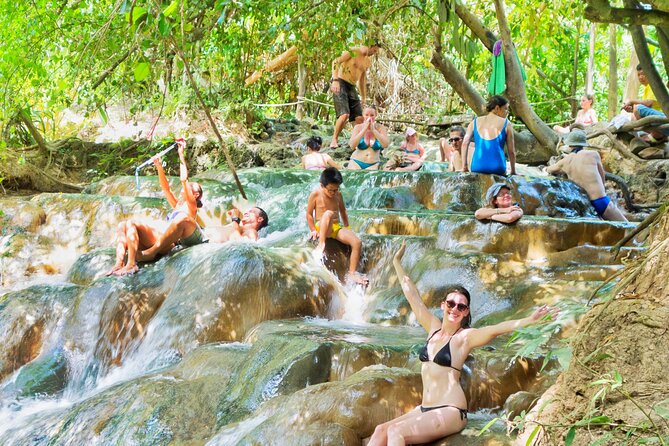 Tiger Cave Temple, Emerald Pool & Hot Springs Tour from Krabi - The guide and driver factor: what makes this feel smooth