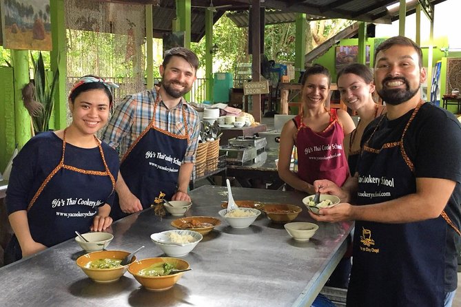 Ya Thai Cookery School Class in Krabi - Eat-first reality: portions, leftovers, and what to do with all that food